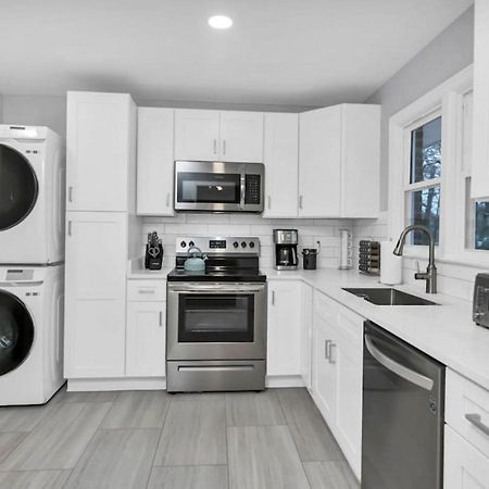 Pristine 3Br-Centrally Located Columbia Exterior photo