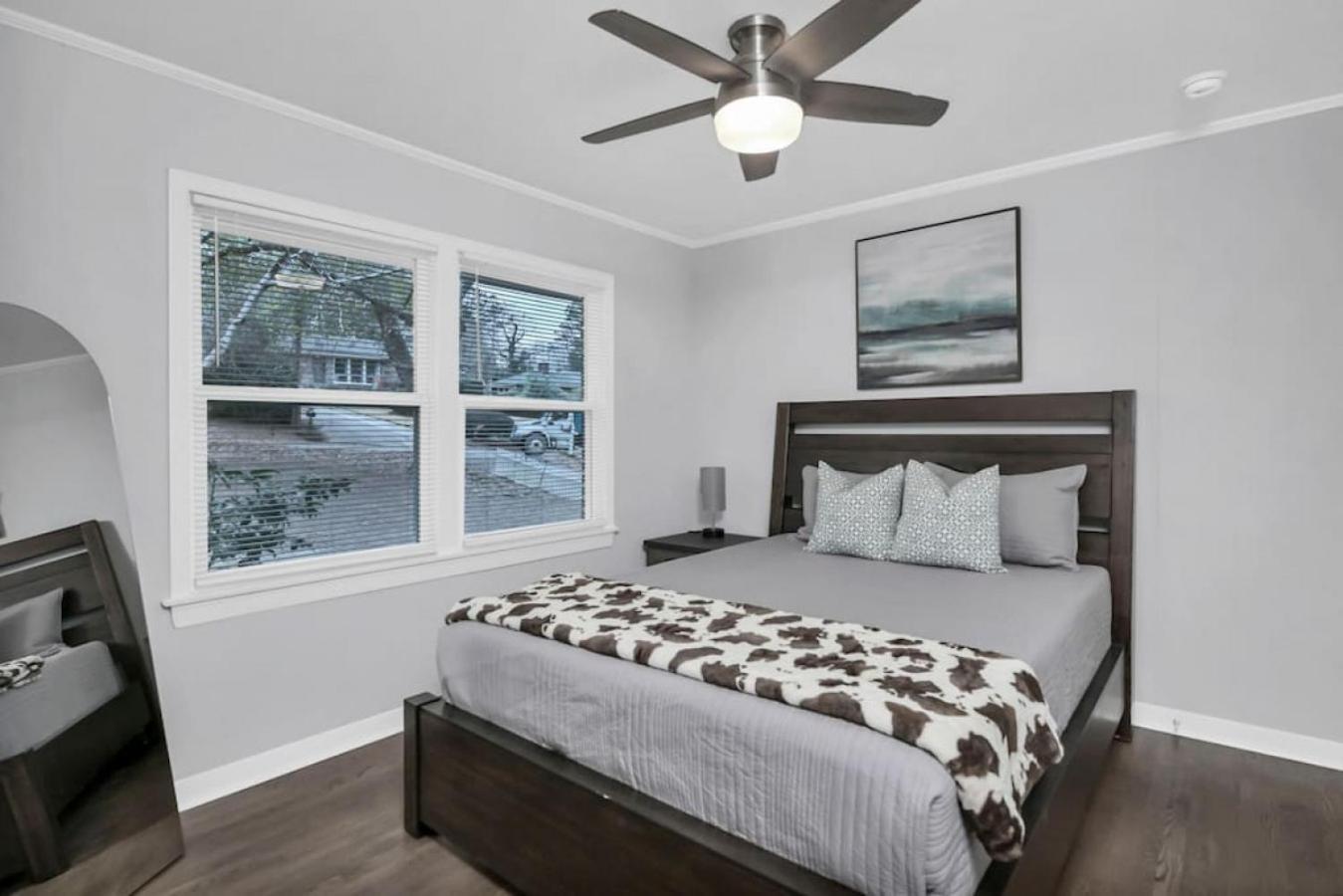 Pristine 3Br-Centrally Located Columbia Exterior photo