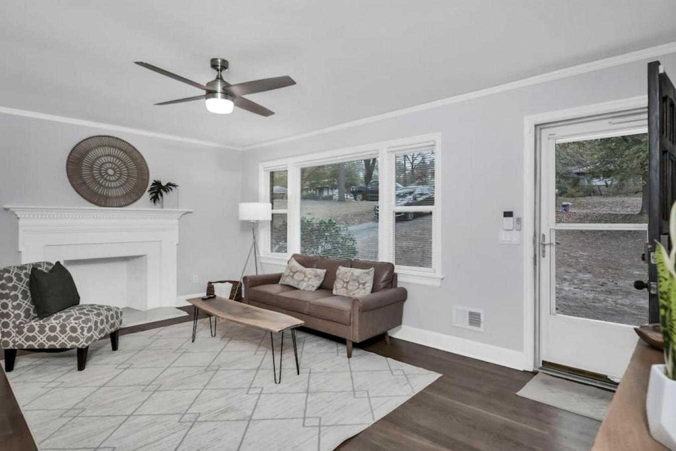Pristine 3Br-Centrally Located Columbia Exterior photo